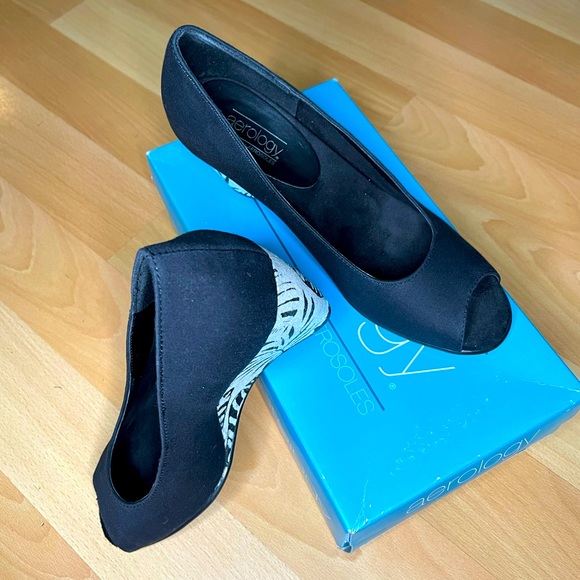 Aerology Shoes - BRAND NEW Women’s wedges